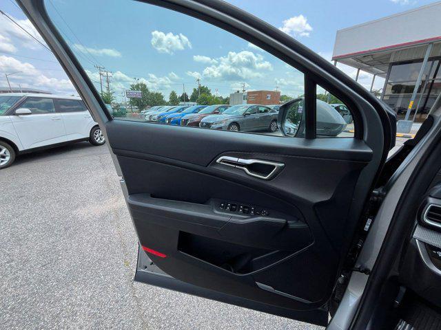 used 2024 Kia Sportage car, priced at $25,274