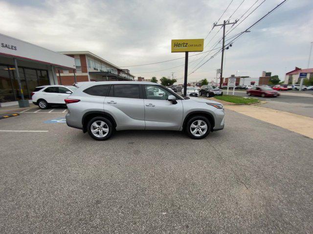 used 2023 Toyota Highlander car, priced at $34,656