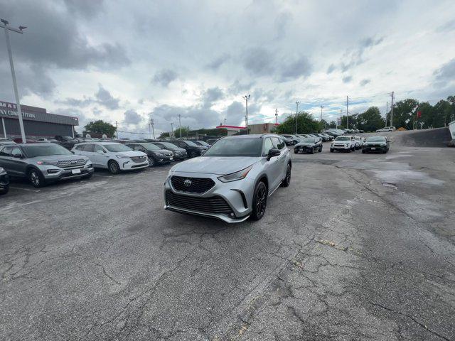 used 2024 Toyota Highlander car, priced at $43,452