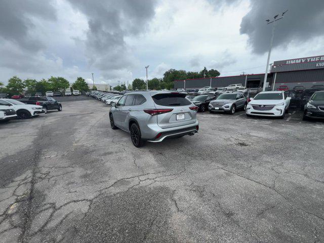 used 2024 Toyota Highlander car, priced at $43,452