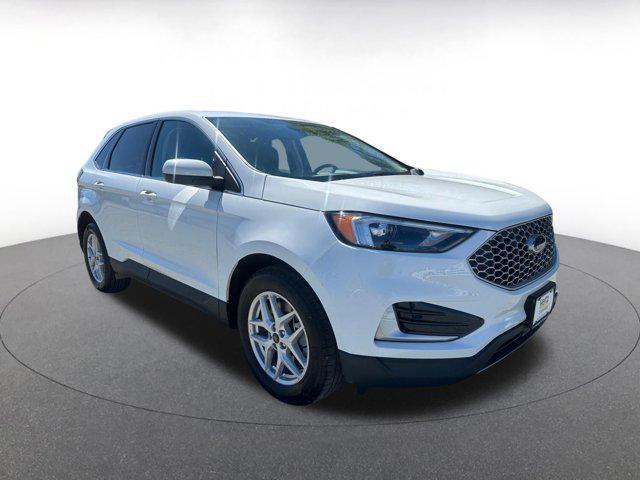 used 2024 Ford Edge car, priced at $25,482