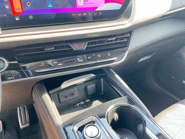 used 2024 Buick Envision car, priced at $31,590
