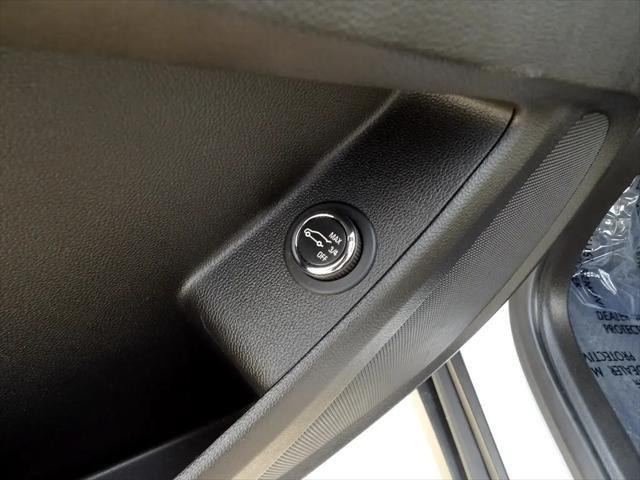 used 2022 Chevrolet Traverse car, priced at $30,995