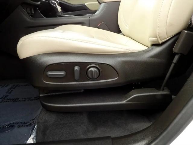 used 2022 Chevrolet Traverse car, priced at $30,995