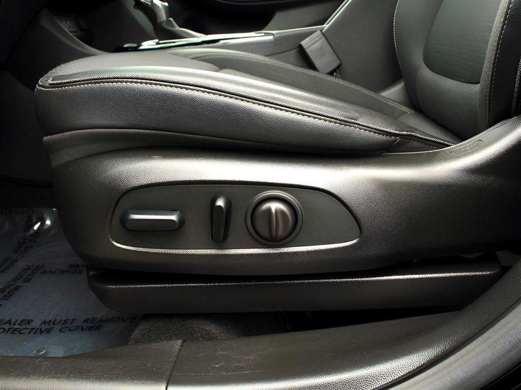 used 2023 Buick Encore GX car, priced at $21,400