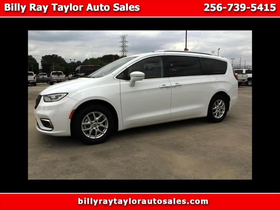 used 2021 Chrysler Pacifica car, priced at $27,995