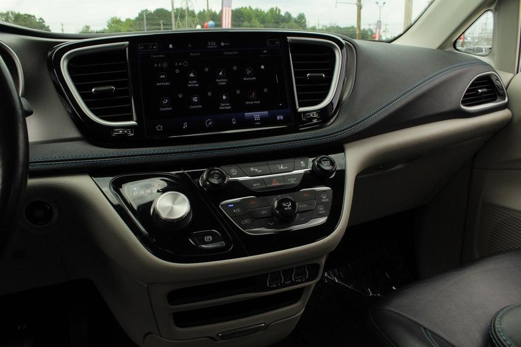 used 2021 Chrysler Pacifica car, priced at $26,995