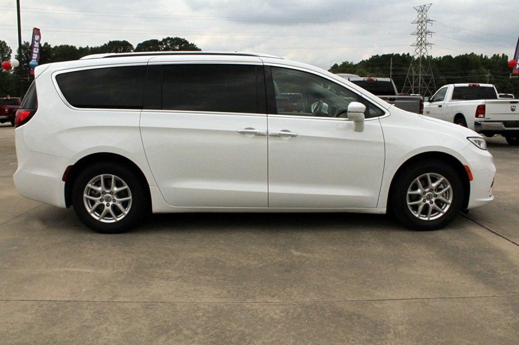 used 2021 Chrysler Pacifica car, priced at $26,995