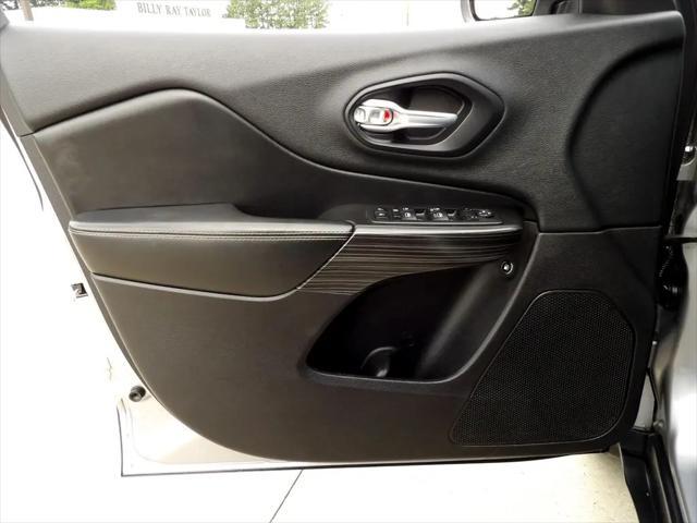 used 2014 Jeep Cherokee car, priced at $11,995