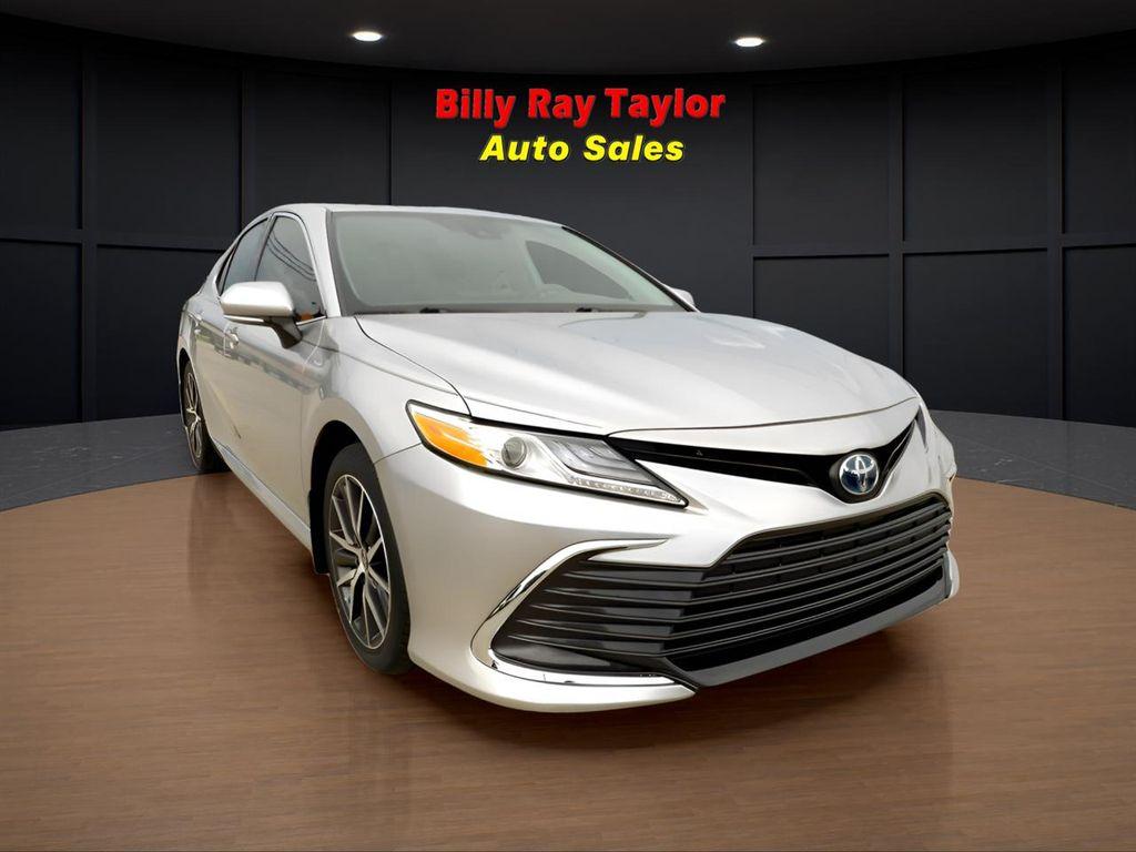 used 2024 Toyota Camry Hybrid car, priced at $28,995