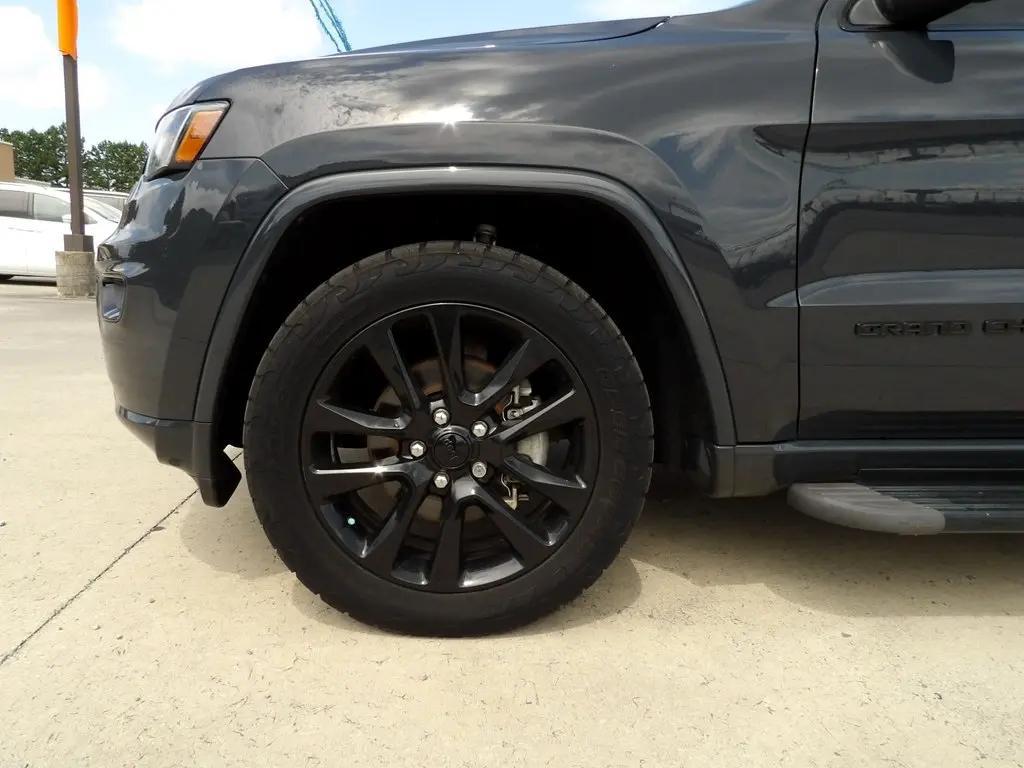 used 2018 Jeep Grand Cherokee car, priced at $21,995