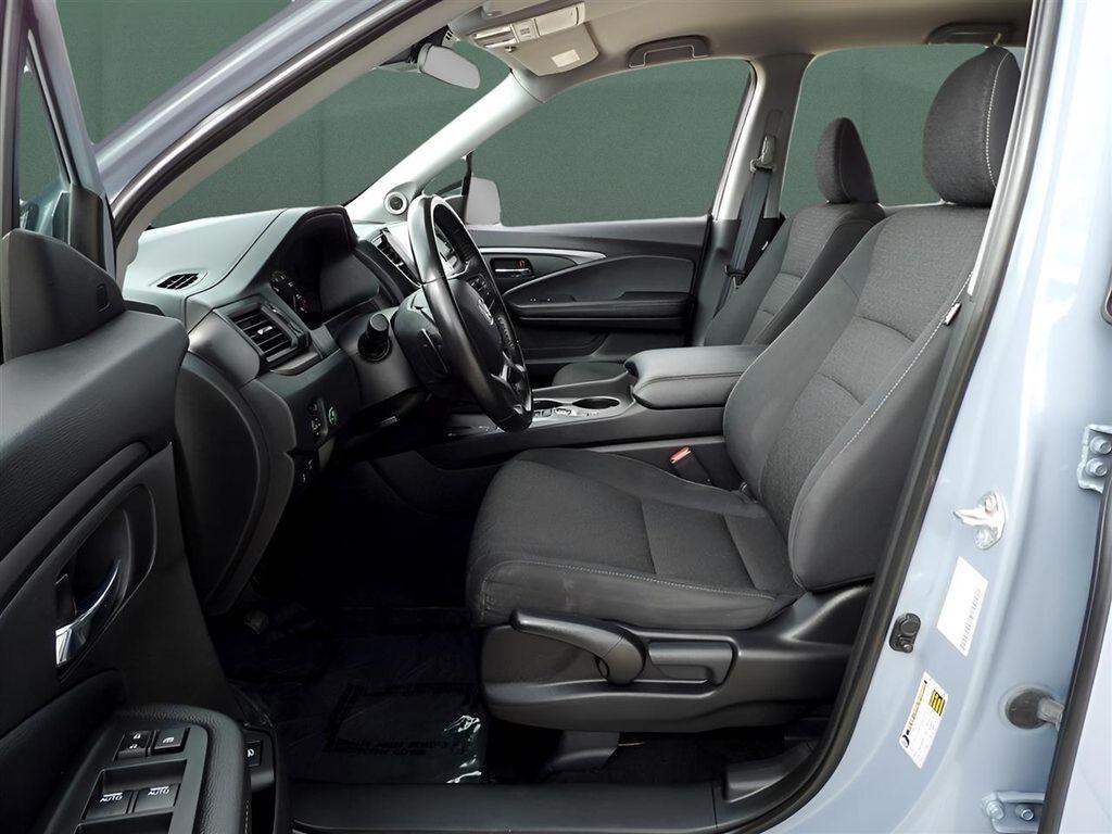 used 2024 Honda Ridgeline car, priced at $35,995