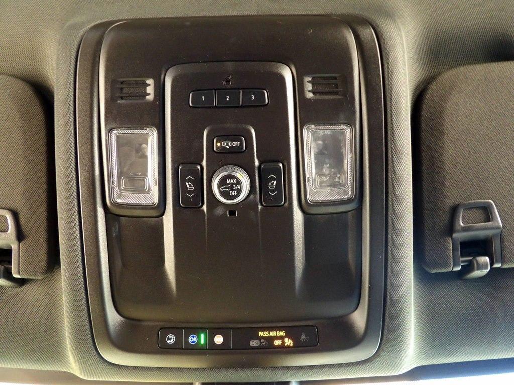used 2022 Chevrolet Suburban car, priced at $43,995