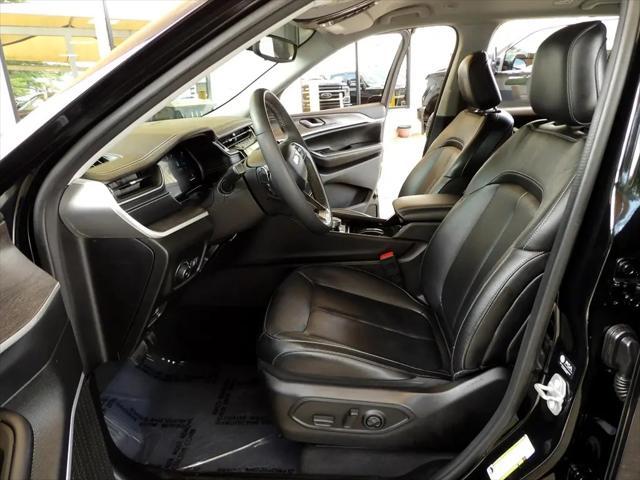 used 2023 Jeep Grand Cherokee car