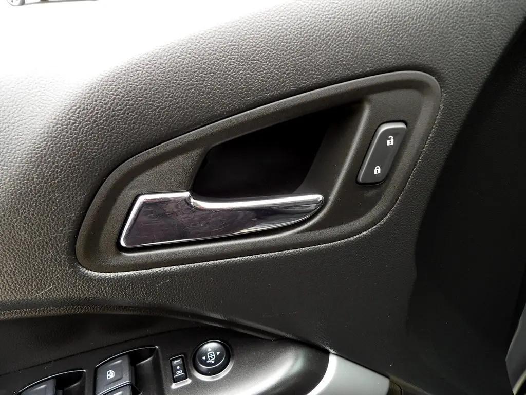 used 2022 Chevrolet Colorado car, priced at $23,995