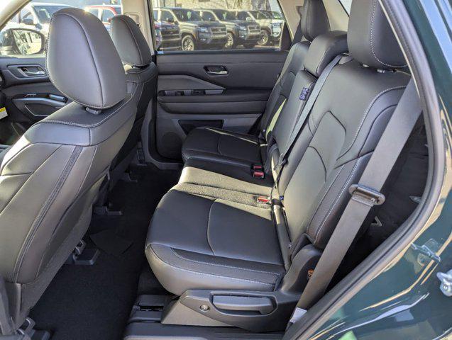 new 2025 Nissan Pathfinder car, priced at $43,492