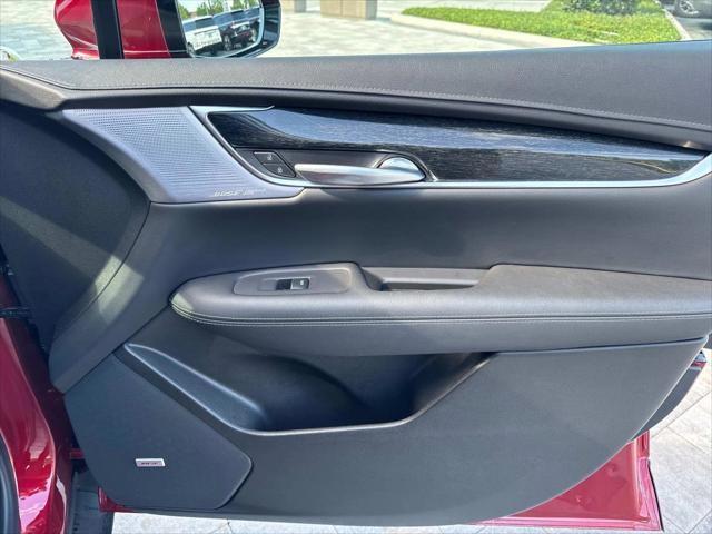 used 2021 Cadillac XT5 car, priced at $33,000