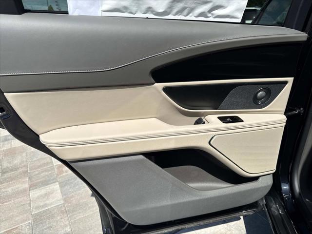 new 2025 Lincoln Nautilus car, priced at $63,705