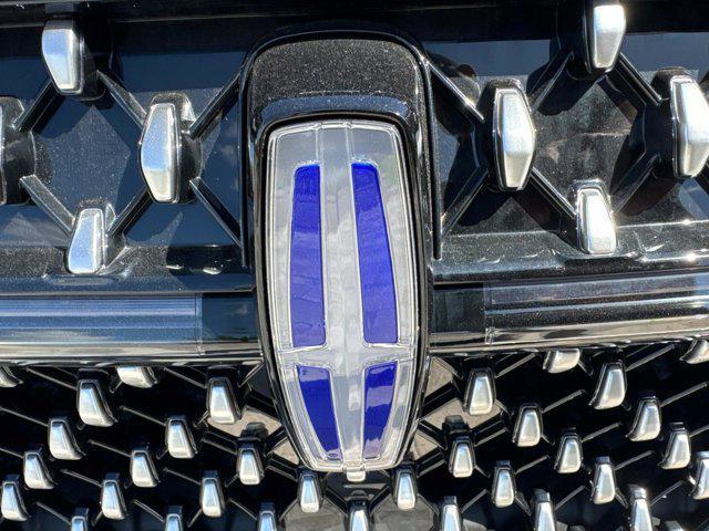 new 2025 Lincoln Nautilus car, priced at $61,157