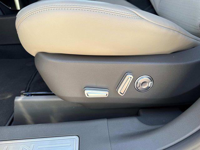 new 2025 Lincoln Nautilus car, priced at $61,157