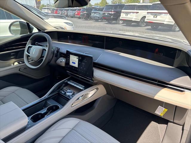 new 2025 Lincoln Nautilus car, priced at $63,705