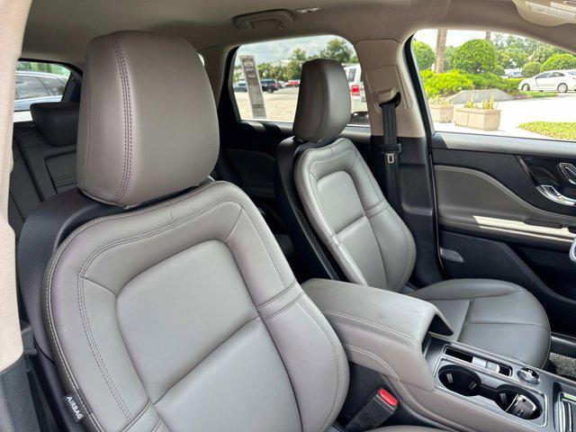 new 2025 Lincoln Corsair car, priced at $40,584