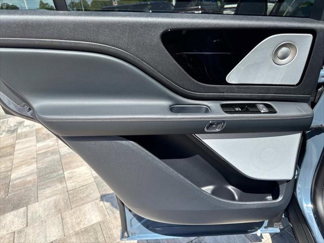 new 2025 Lincoln Aviator car, priced at $78,715
