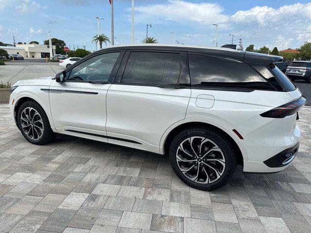 new 2025 Lincoln Nautilus car, priced at $63,115