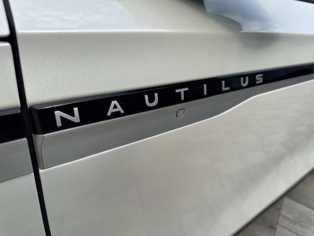 new 2025 Lincoln Nautilus car, priced at $63,115