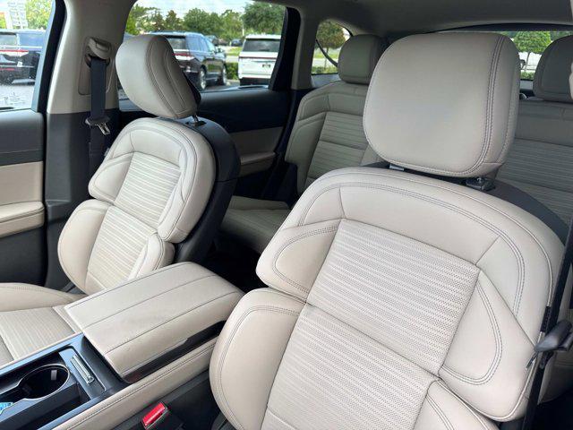 new 2025 Lincoln Nautilus car, priced at $63,115