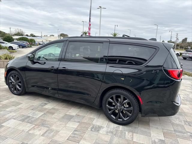 used 2020 Chrysler Pacifica car, priced at $19,300