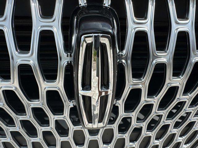new 2025 Lincoln Corsair car, priced at $40,584