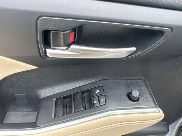 used 2023 Toyota Highlander car, priced at $37,600