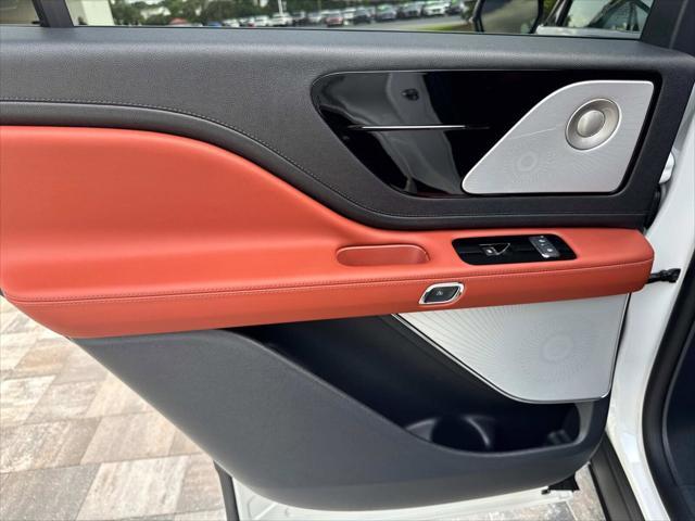 new 2025 Lincoln Aviator car, priced at $81,050
