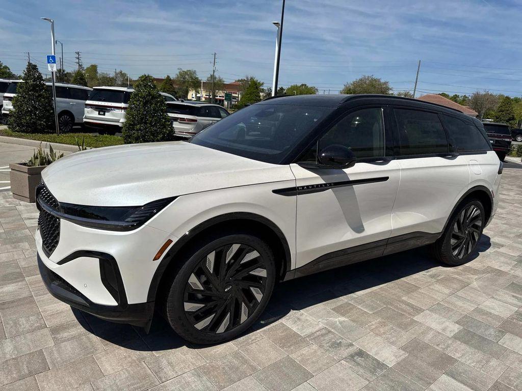 new 2025 Lincoln Nautilus car, priced at $63,591