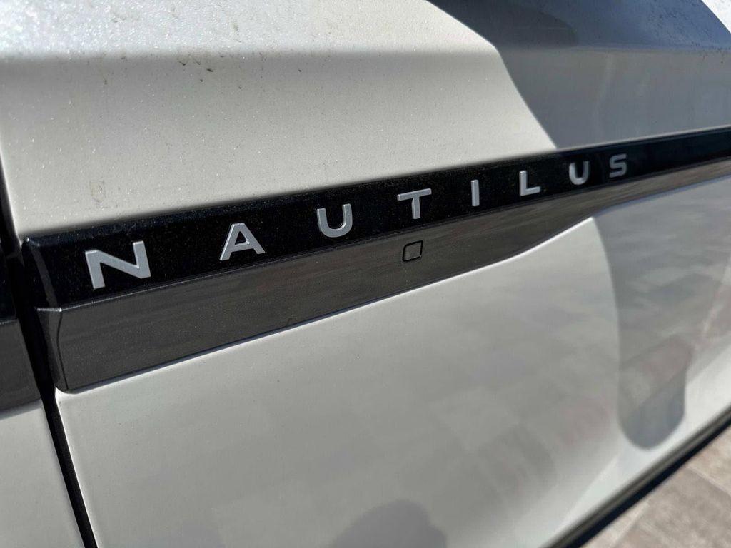 new 2025 Lincoln Nautilus car, priced at $63,591