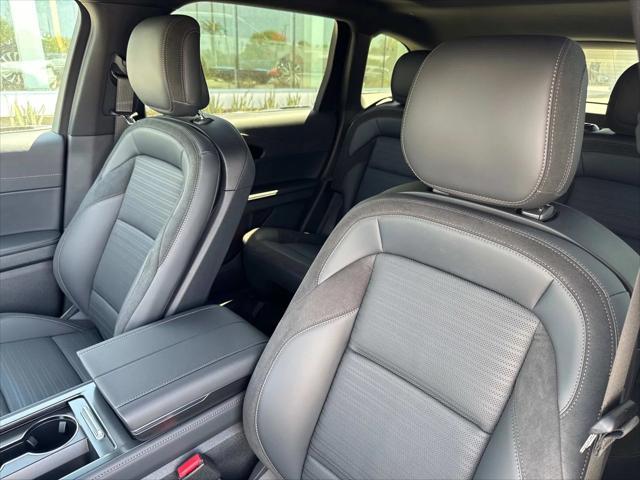 new 2025 Lincoln Nautilus car, priced at $67,455