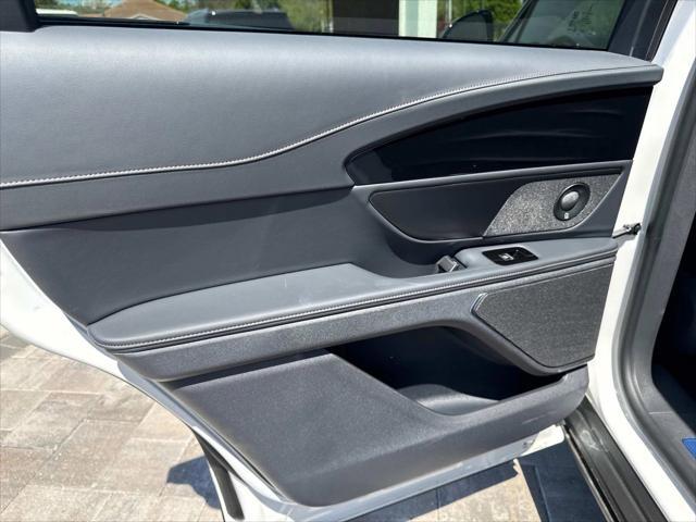 new 2025 Lincoln Nautilus car, priced at $67,455