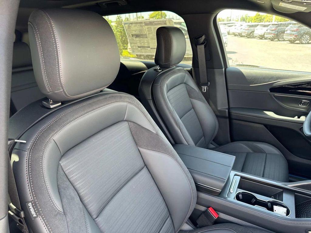 new 2025 Lincoln Nautilus car, priced at $63,591