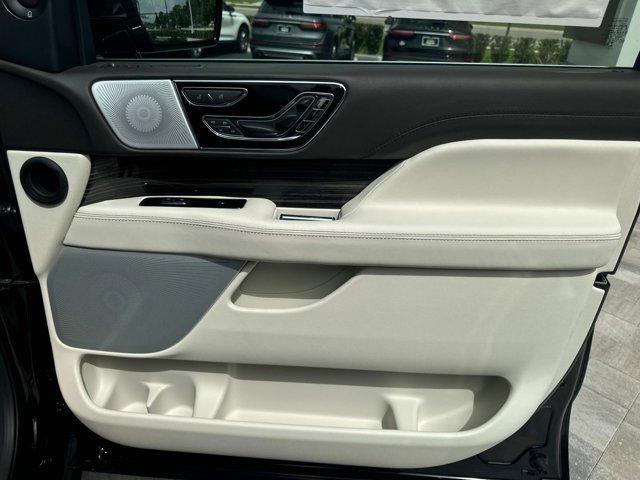 new 2024 Lincoln Navigator car, priced at $104,315