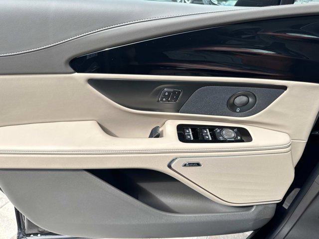new 2025 Lincoln Nautilus car, priced at $59,195