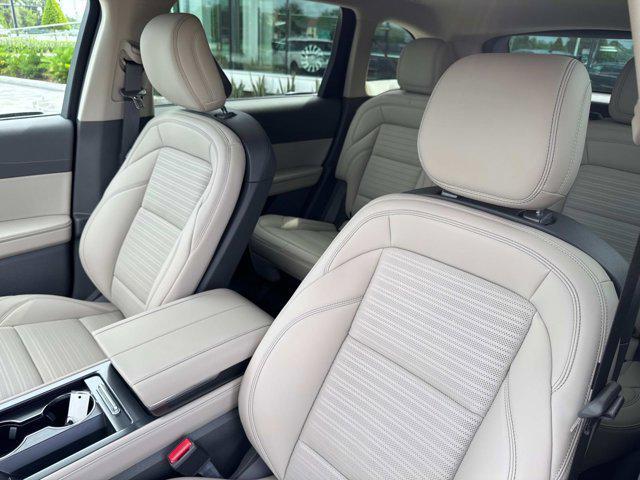 new 2025 Lincoln Nautilus car, priced at $59,195