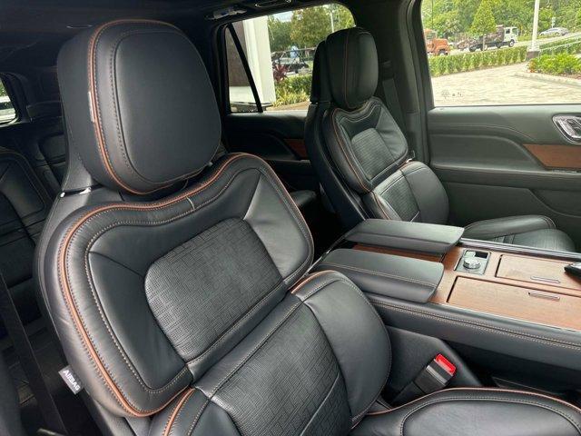 new 2024 Lincoln Navigator car, priced at $118,590