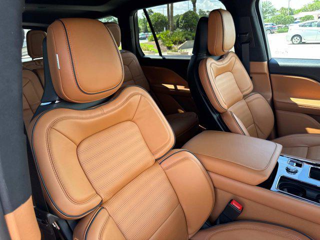new 2025 Lincoln Aviator car, priced at $90,070