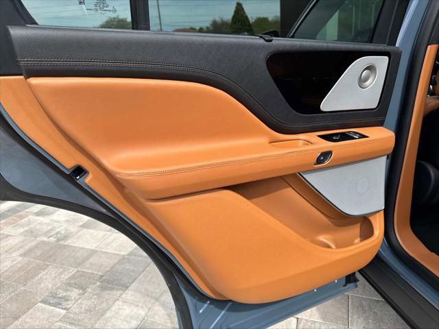 new 2025 Lincoln Aviator car, priced at $90,325