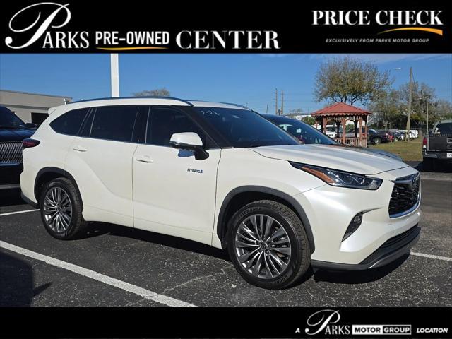 used 2021 Toyota Highlander Hybrid car, priced at $36,800