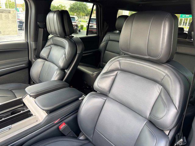 new 2025 Lincoln Navigator car, priced at $104,333