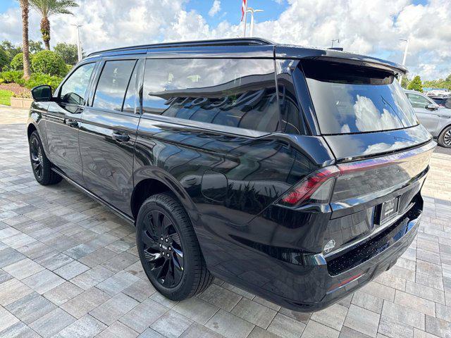 new 2025 Lincoln Navigator car, priced at $104,333