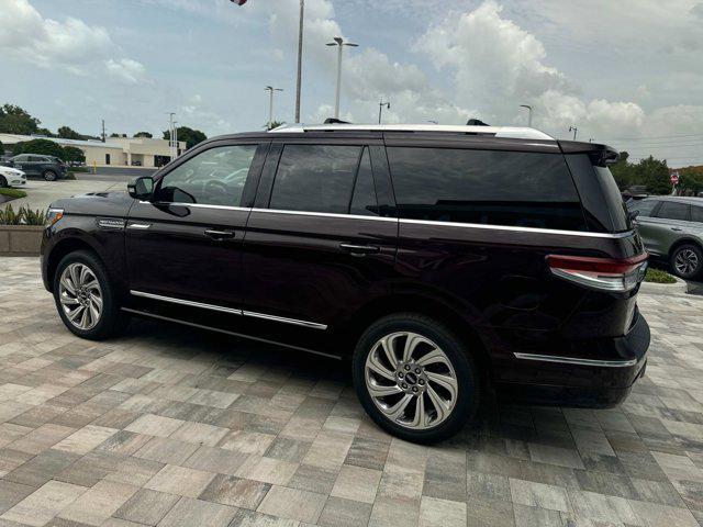 new 2024 Lincoln Navigator car, priced at $85,000