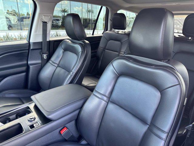 used 2025 Lincoln Aviator car, priced at $62,800